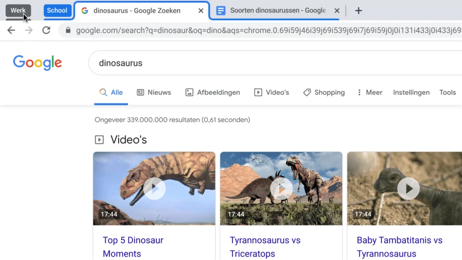 Chrome-browservenster waarop je ziet hoe je een tabbladgroep samenvouwt.